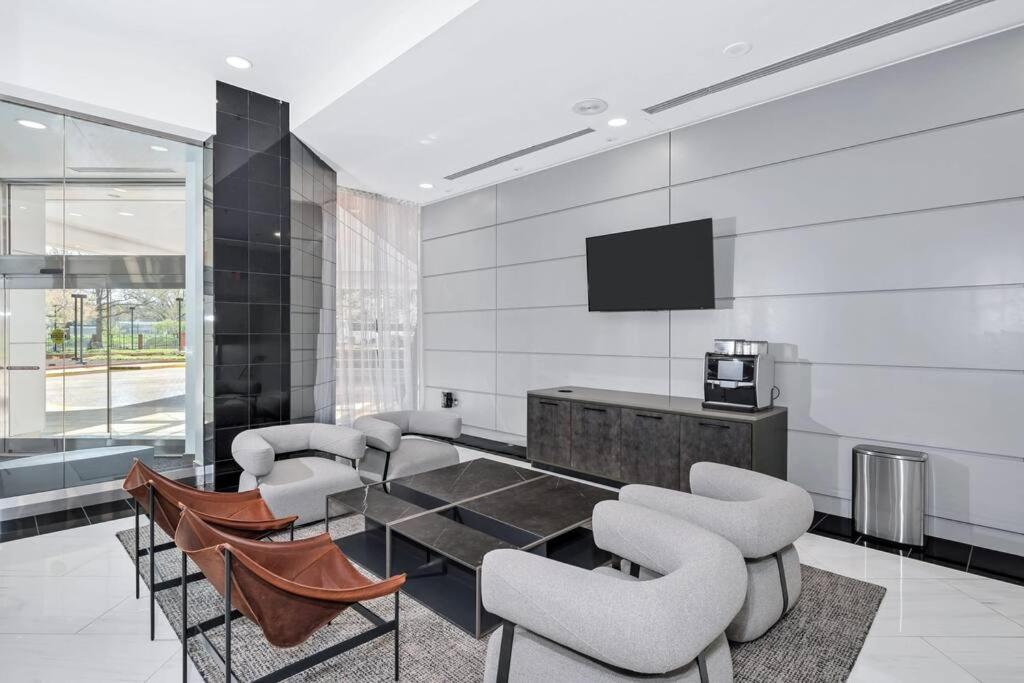 Incredible Apartment With Rooftop In Pentagon City Arlington Eksteriør billede